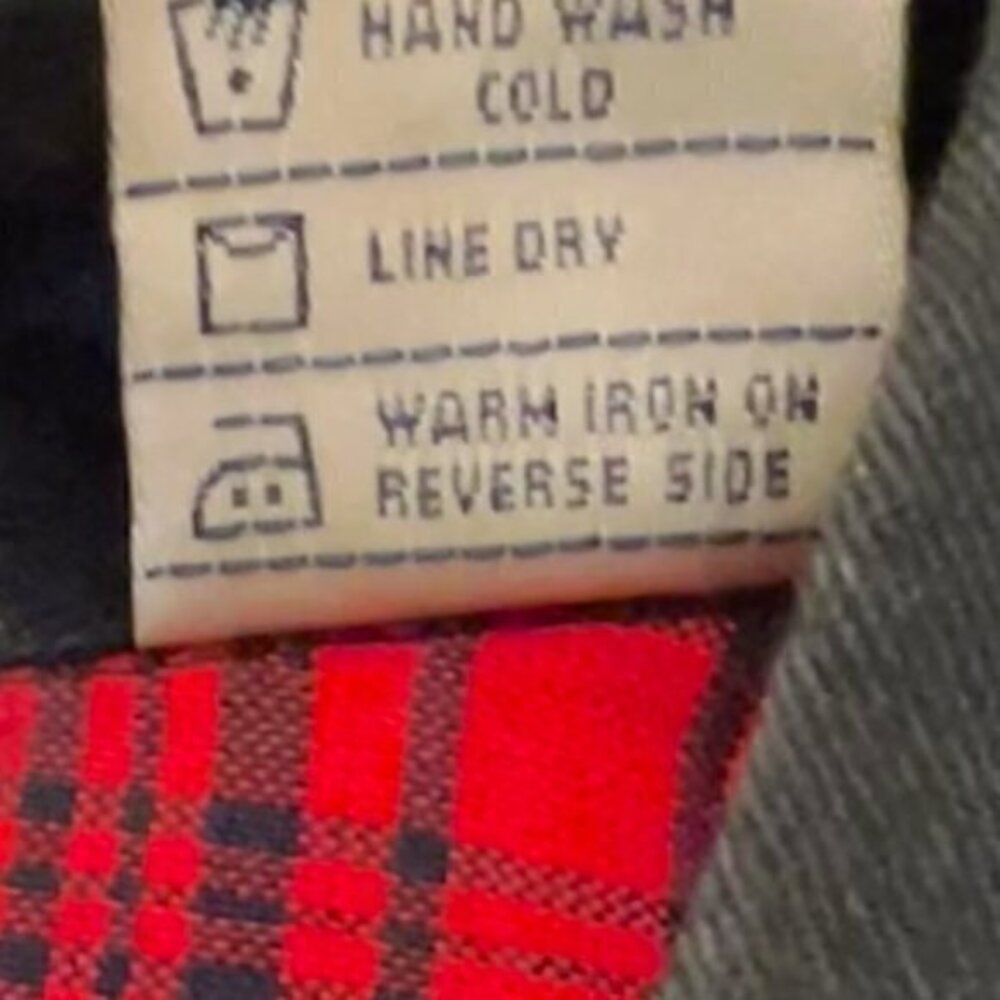 Christmas Shirt‎ Womens Button Up Red Checkered 3D Winter Dolls EUC Lemon Grass - Picture 12 of 12